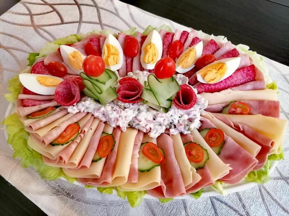Jolan Pension & Restaurant Cicov المظهر الخارجي الصورة