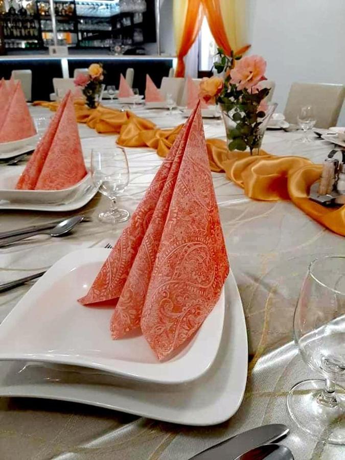 Jolan Pension & Restaurant Cicov المظهر الخارجي الصورة