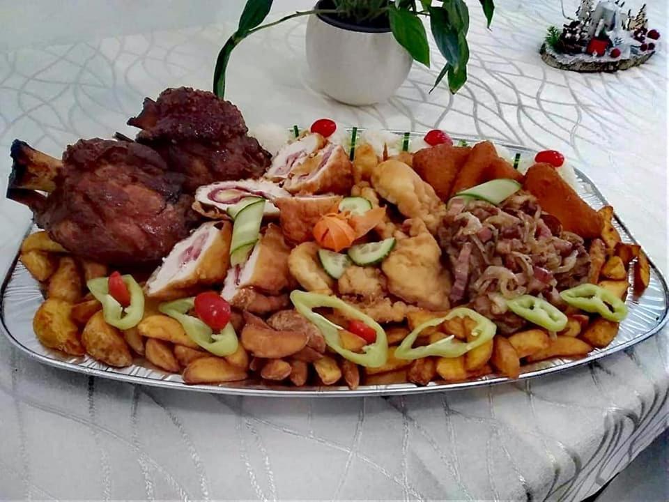 Jolan Pension & Restaurant Cicov المظهر الخارجي الصورة