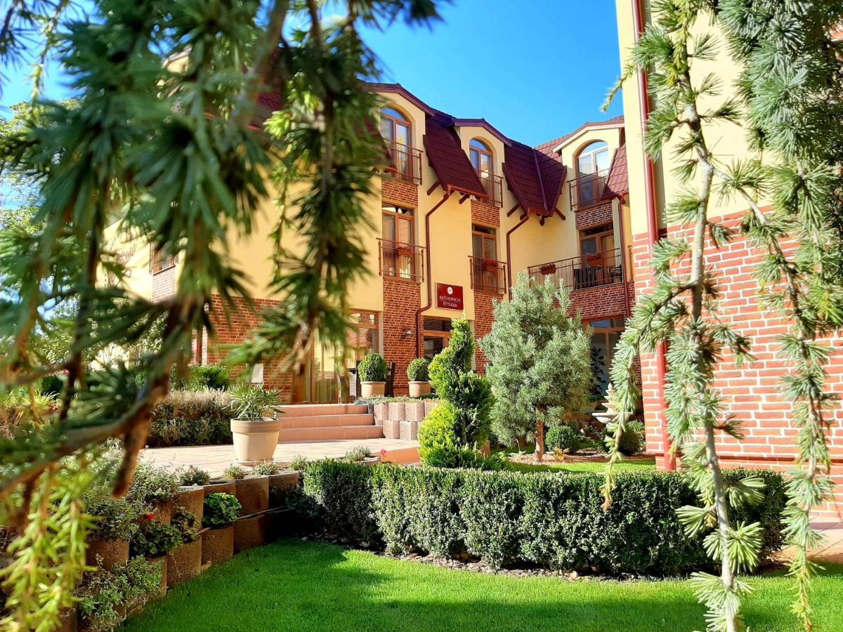Jolan Pension & Restaurant Cicov المظهر الخارجي الصورة