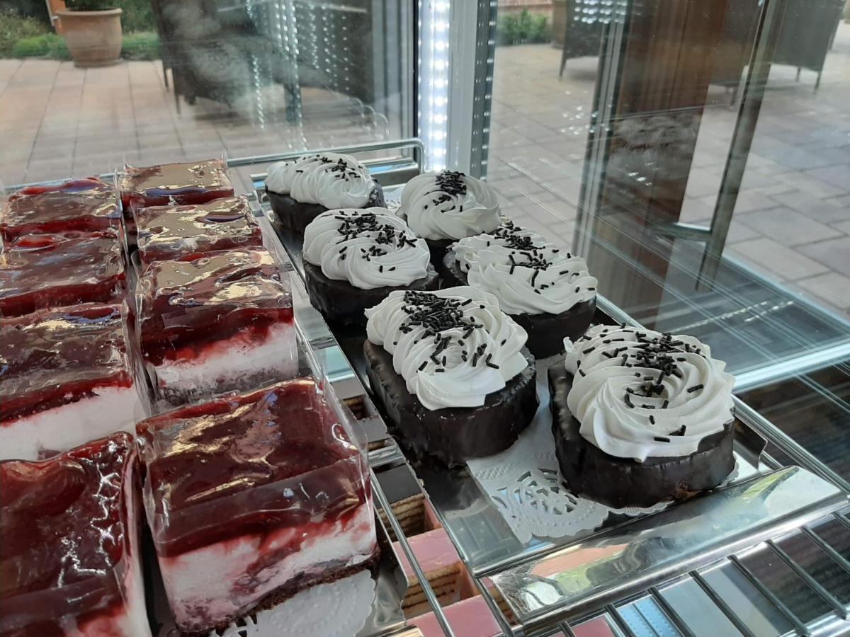 Jolan Pension & Restaurant Cicov المظهر الخارجي الصورة
