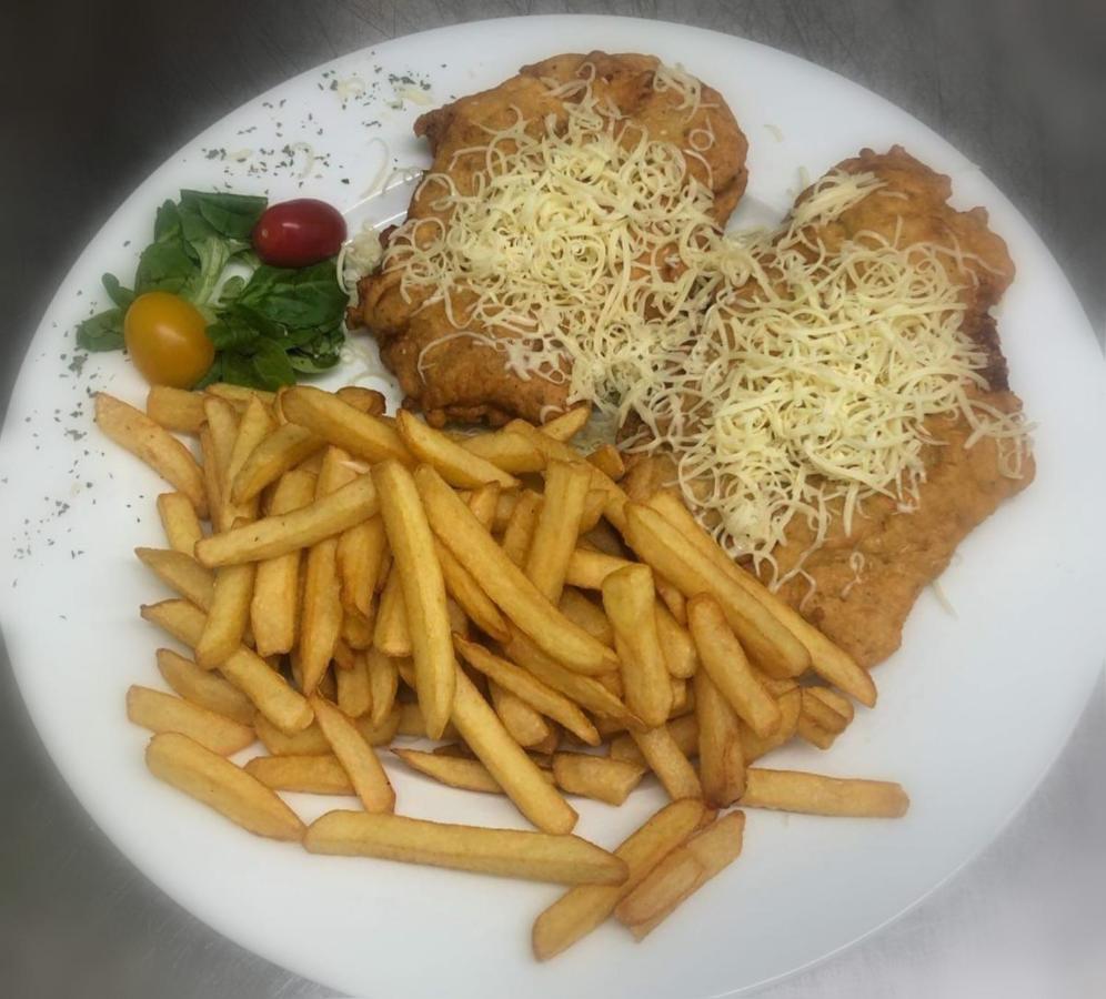 Jolan Pension & Restaurant Cicov المظهر الخارجي الصورة