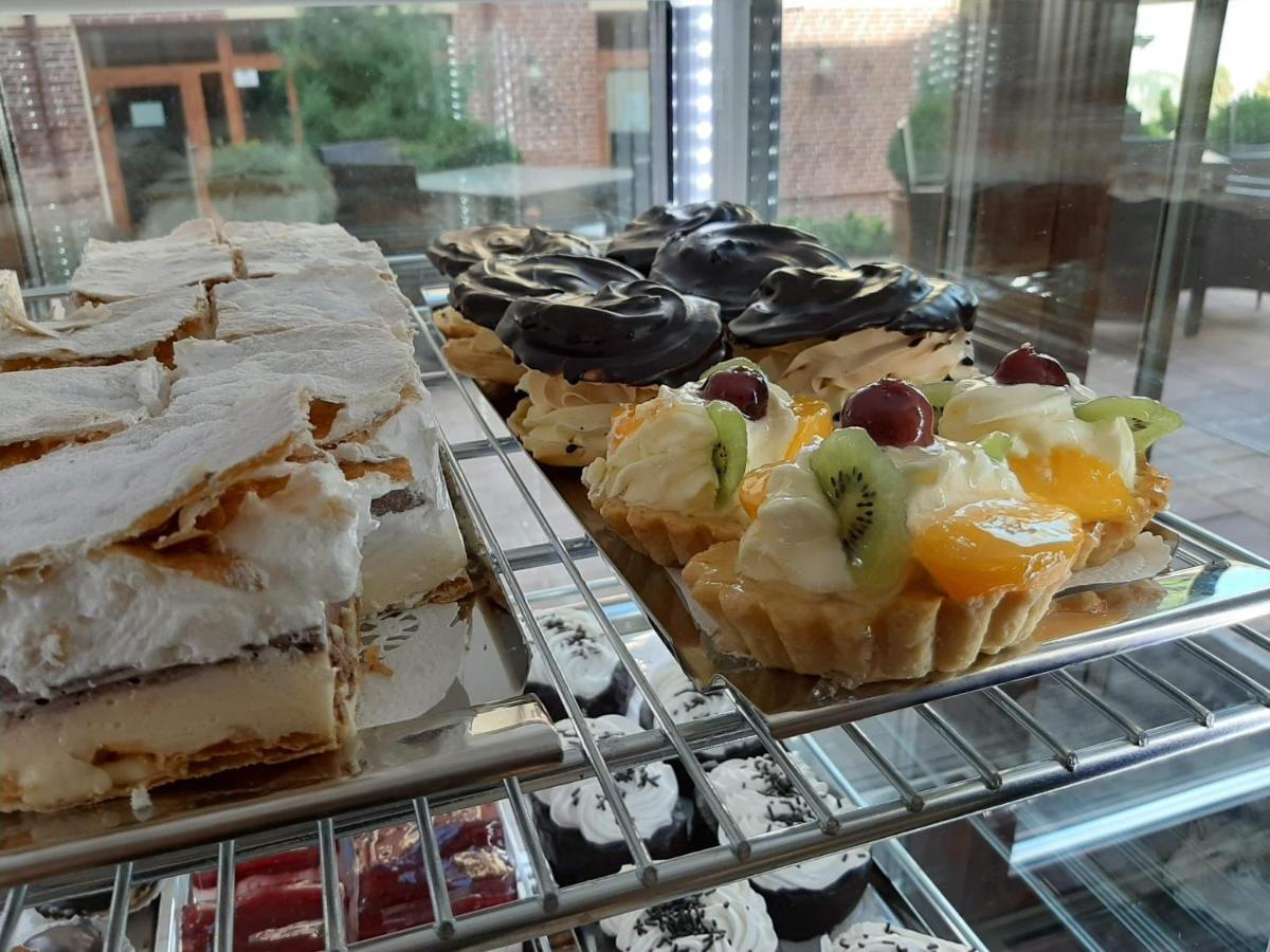 Jolan Pension & Restaurant Cicov المظهر الخارجي الصورة